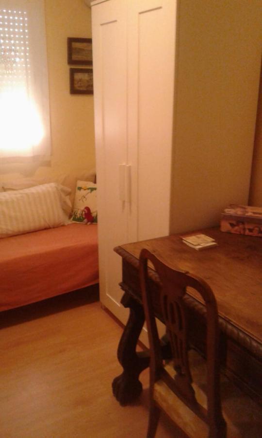 Habitacion Piso Compartido 塞维利亚 外观 照片